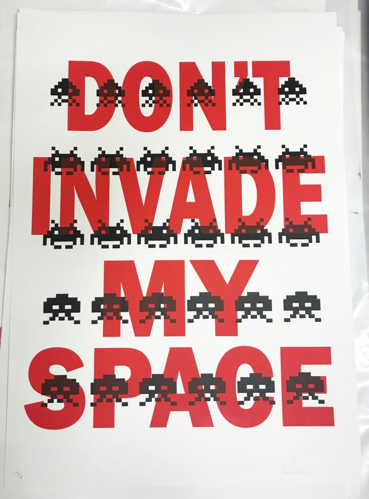 Stender Don't invademy space